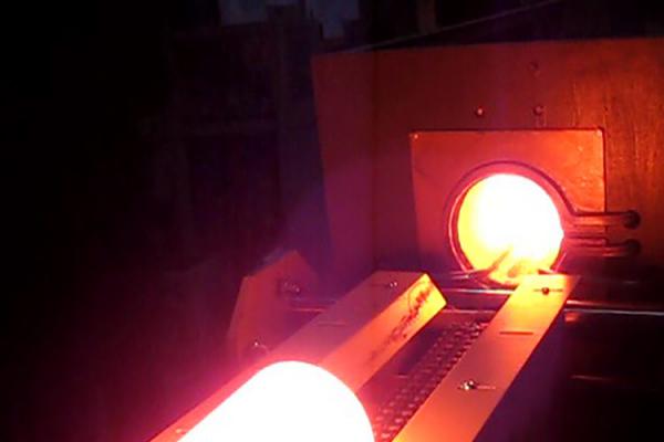 Intermediate frequency heating furnace